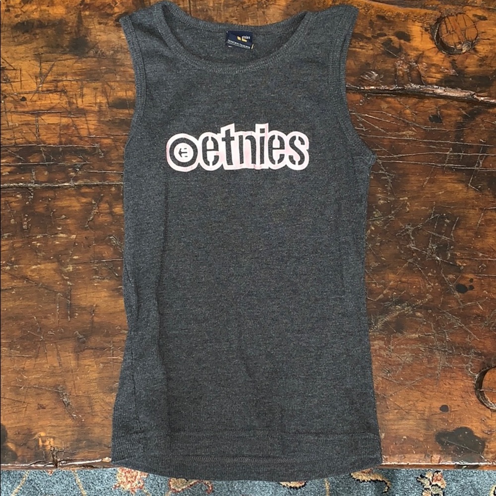 etnies tank top